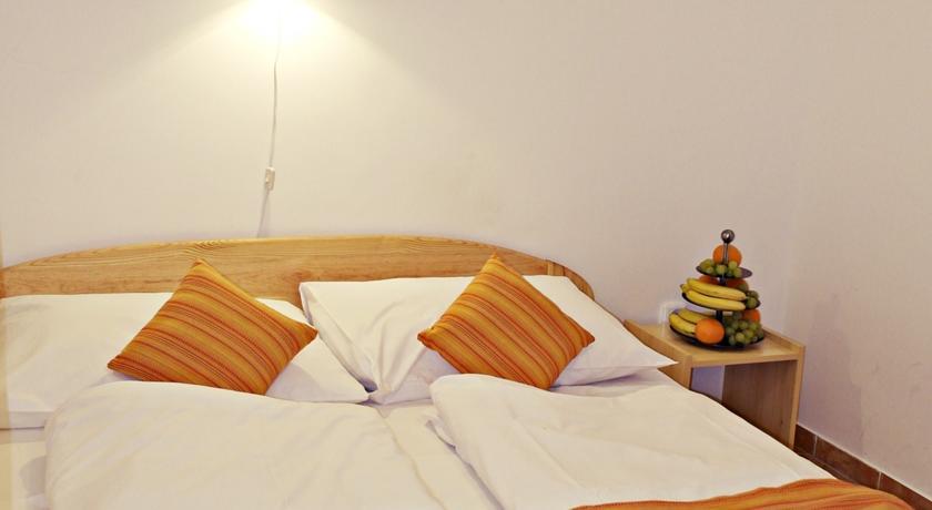 Hotel Magnolia Балатонсепезд Екстериор снимка